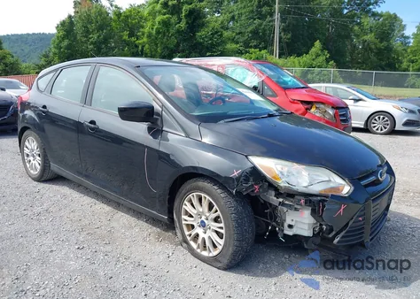 2012 Ford Focus Se z USA, uszkodzony, nr VIN 1FAHP3K28CL344182